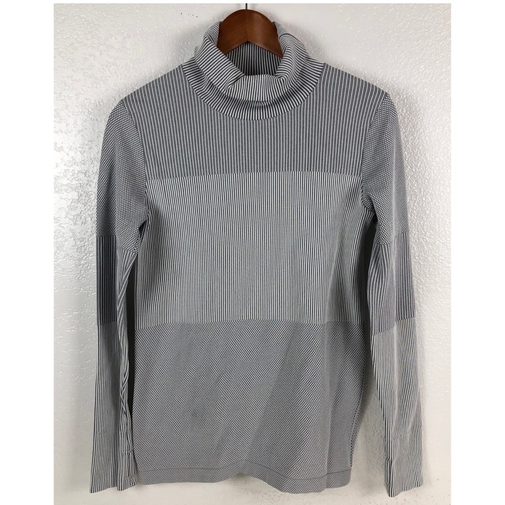 ATHLETA Striped Turtle neck Top Gray Size L